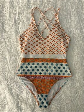 Cupshe Orange and White Patterned One-Piece Swimsuit